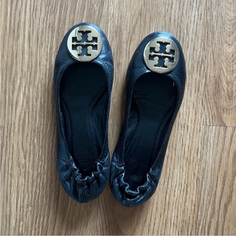 Black Tory Burch Claire Ballet Shoe in Black - Picture 2 of 4